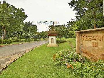 Residential Plot in Lapkaman for resale Ahmedabad. The reference number is 19853474