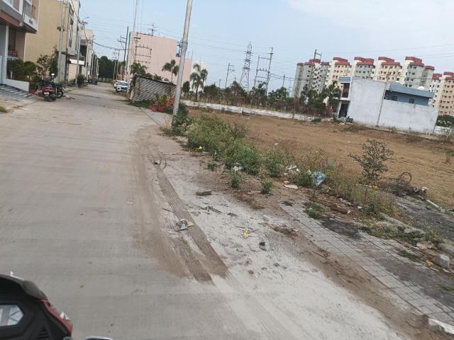 Residential Plot in Limbodi for resale Indore. The reference number is 19585725