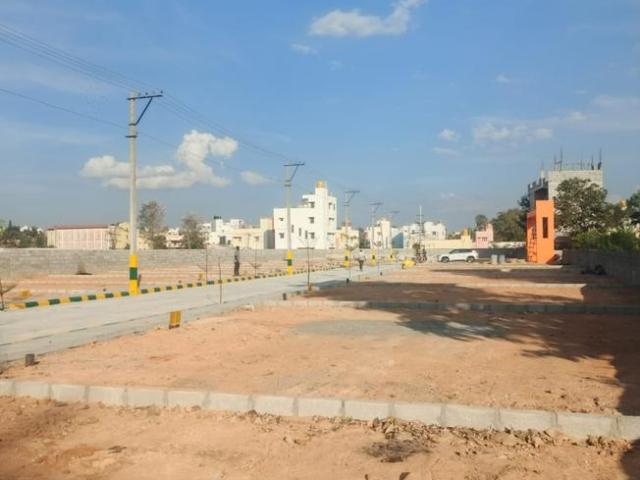 Residential Plot in Lingapura, Anekal for resale Bengaluru. The reference number is 20540301