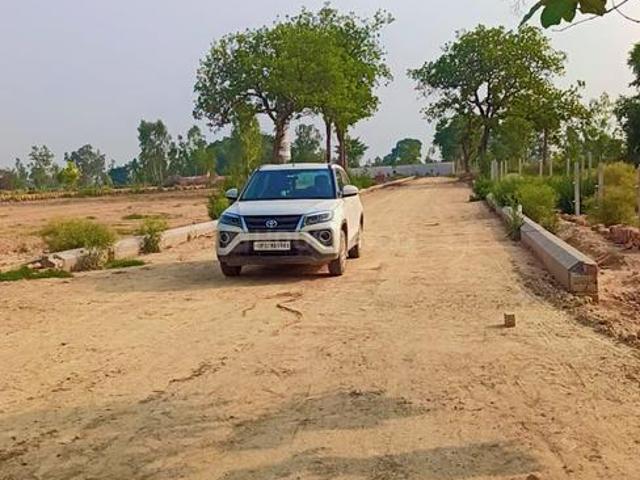 Residential Plot in Lohiya Nager Colony for resale Gorakhpur. The reference number is 18219420