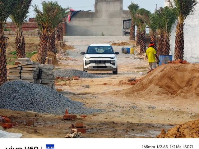 Residential Plot in Loni for resale Ghaziabad. The reference number is 20949359