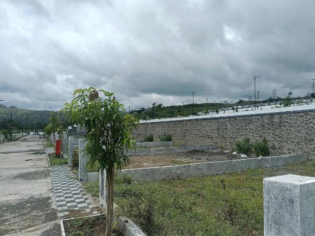 Residential Plot in Loni Kalbhor for resale Pune. The reference number is 20834656