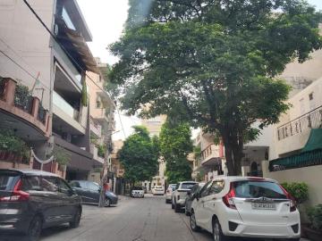 Residential Plot in Punjabi Bagh for resale New Delhi. The reference number is 18929550