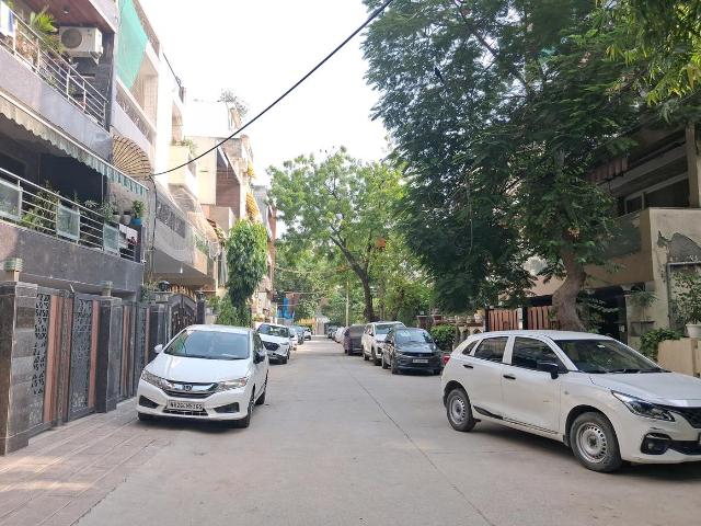 Residential Plot in Punjabi Bagh for resale New Delhi. The reference number is 20704563