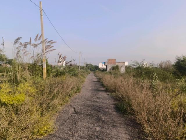 Residential Plot in Puth Khurd for resale New Delhi. The reference number is 19382201
