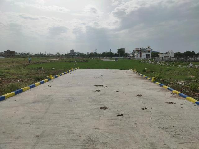 Residential Plot in Puzhal for resale Chennai. The reference number is 16774638