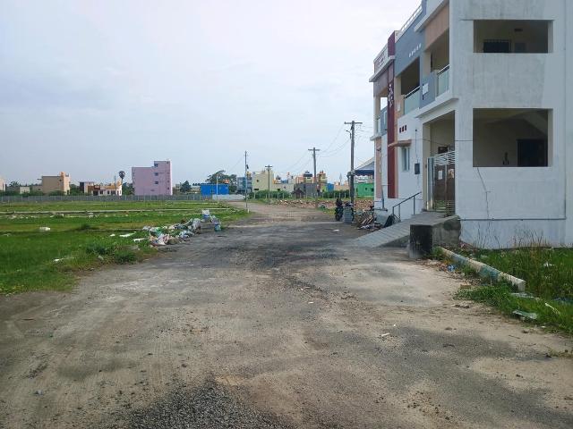 Residential Plot in Puzhal for resale Chennai. The reference number is 16774666