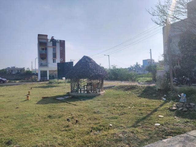 Residential Plot in Puzhal for resale Chennai. The reference number is 17860263