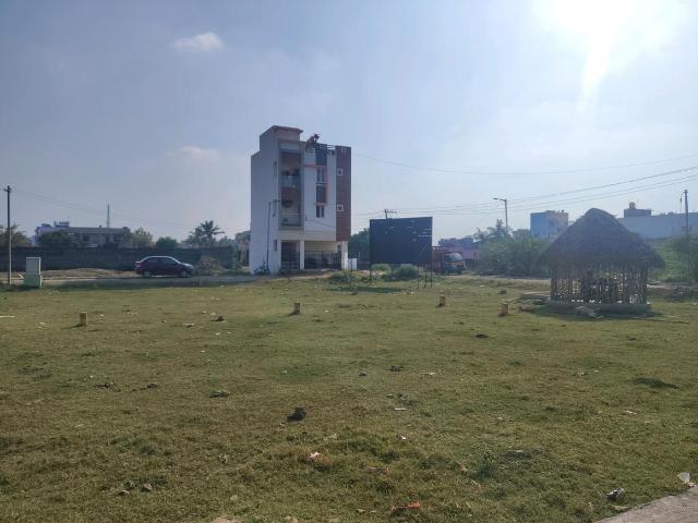 Residential Plot in Puzhal for resale Chennai. The reference number is 18430321