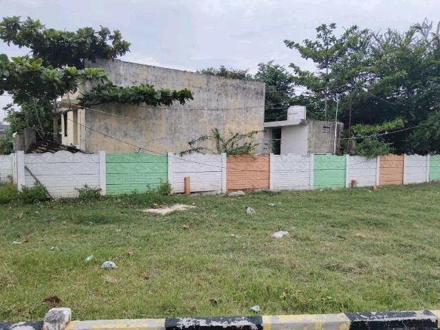 Residential Plot in Puzhal for resale Chennai. The reference number is 18837357