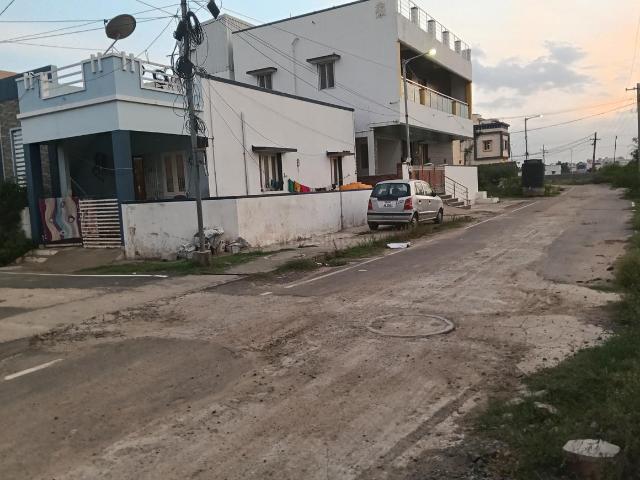 Residential Plot in Puzhal for resale Chennai. The reference number is 21007888