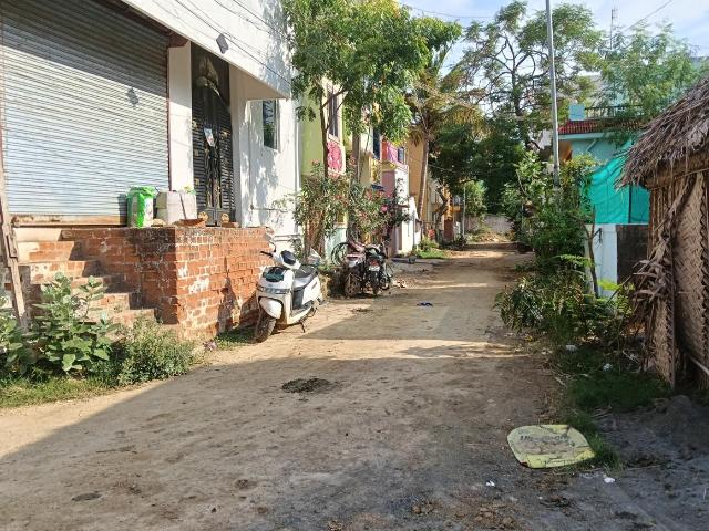 Residential Plot in Puzhal for resale Chennai. The reference number is 21031292