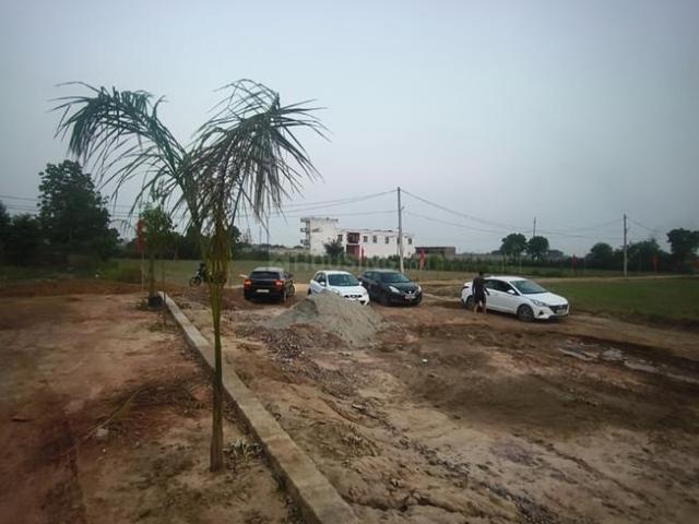 Residential Plot in Pachaytan for resale Greater Noida. The reference number is 20402635