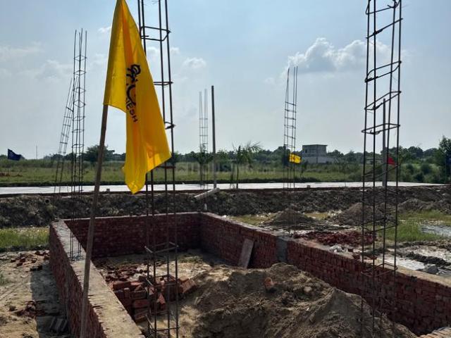 Residential Plot in Pachaytan for resale Greater Noida. The reference number is 21111388