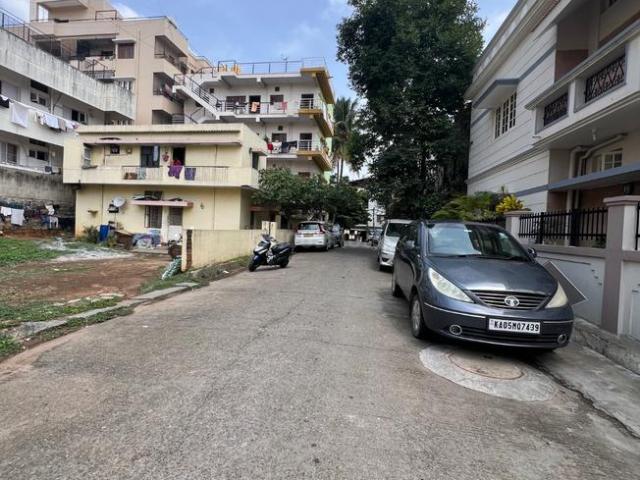 Residential Plot in Padmanabhanagar for resale Bengaluru. The reference number is 20609830