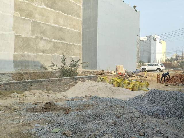 Residential Plot in Palam Vihar Extension for resale Gurgaon. The reference number is 18425797