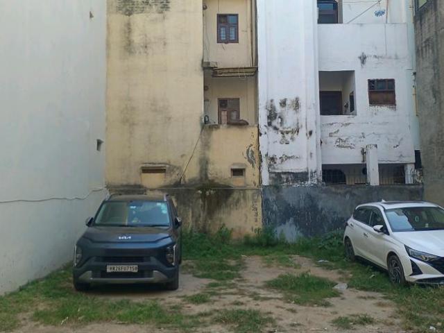 Residential Plot in Palam Vihar for resale Gurgaon. The reference number is 21251068