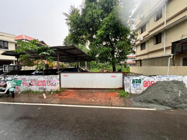 Residential Plot in Palarivattom for resale Kochi. The reference number is 20238663