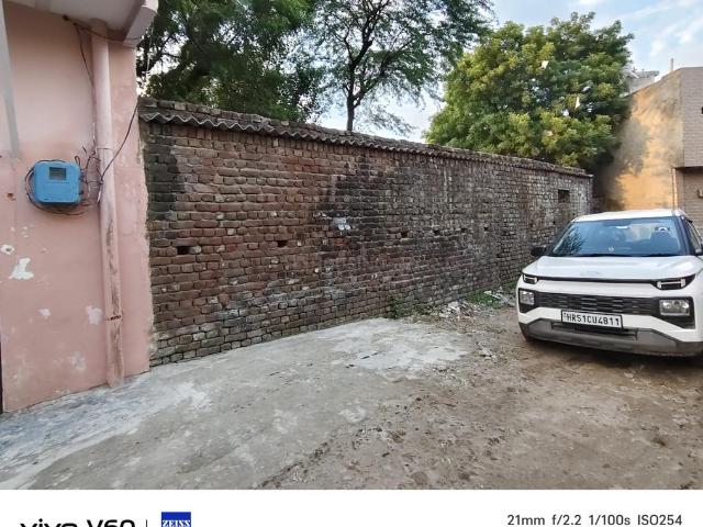 Residential Plot in Palla Village for resale Faridabad. The reference number is 21209350