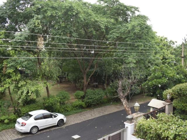 Residential Plot in Paschim Vihar for resale New Delhi. The reference number is 11044069