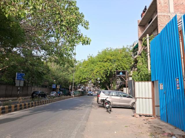 Residential Plot in Paschim Vihar for resale New Delhi. The reference number is 20303225
