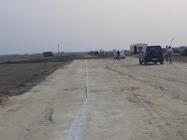 Residential Plot in Paritala for resale Vijayawada. The reference number is 19387248