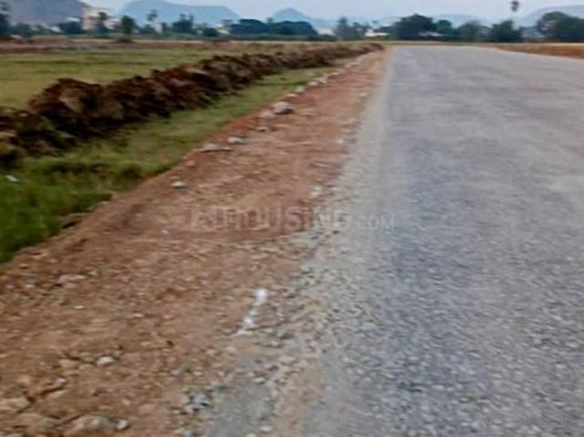 Residential Plot in Paritala for resale Vijayawada. The reference number is 19856504