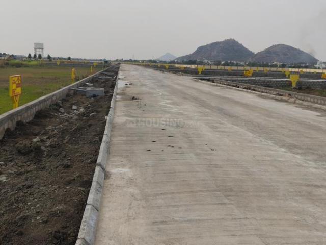 Residential Plot in Paritala for resale Vijayawada. The reference number is 20256545