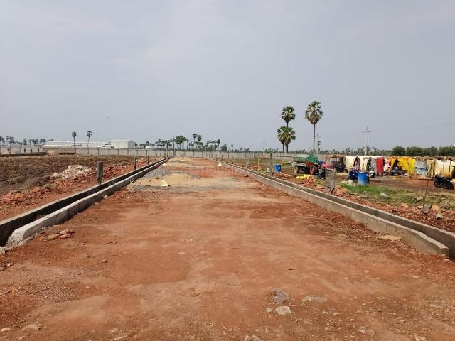 Residential Plot in Paritala for resale Vijayawada. The reference number is 20652201