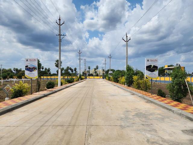 Residential Plot in Paritala for resale Vijayawada. The reference number is 20820399