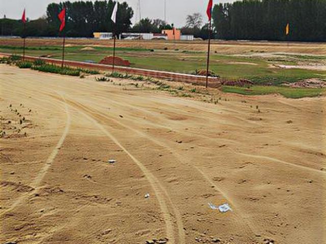 Residential Plot in Parikrama Marg for resale Vrindavan. The reference number is 19937851