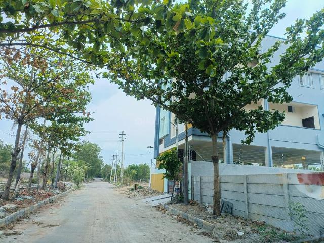 Residential Plot in Patancheru for resale Sangareddy. The reference number is 20465734