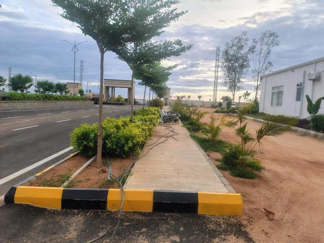 Residential Plot in Patancheru for resale Sangareddy. The reference number is 20660816