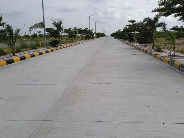Residential Plot in Patancheru for resale Sangareddy. The reference number is 9916565