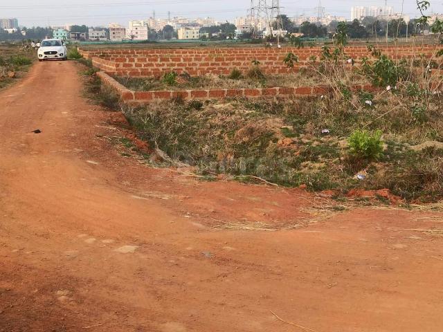 Residential Plot in Patrapada for resale Bhubaneswar. The reference number is 14862349