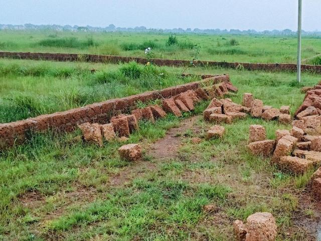Residential Plot in Patrapada for resale Bhubaneswar. The reference number is 18437350