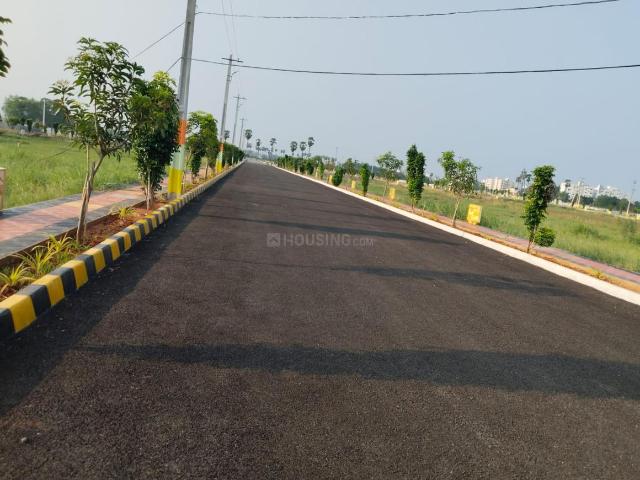 Residential Plot in Penamaluru for resale Vijayawada. The reference number is 20672154
