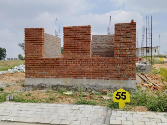 Residential Plot in Peresandra for resale Chikballapur District. The reference number is 15511911