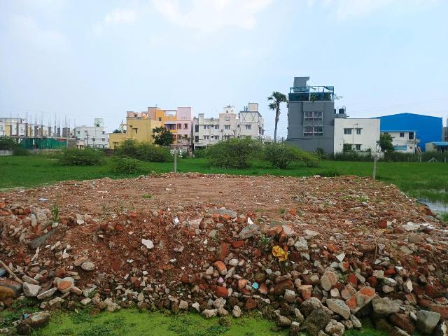 Residential Plot in Perumbakkam for resale Chennai. The reference number is 18722514