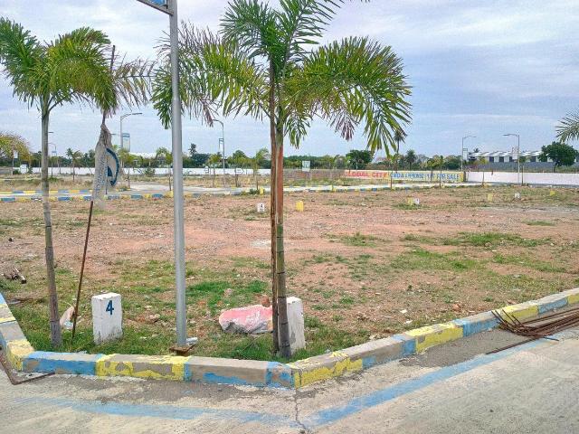 Residential Plot in Red Hills for resale Chennai. The reference number is 17576580