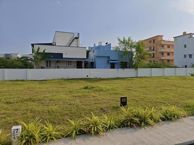 Residential Plot in Perungalathur for resale Chennai. The reference number is 21074678