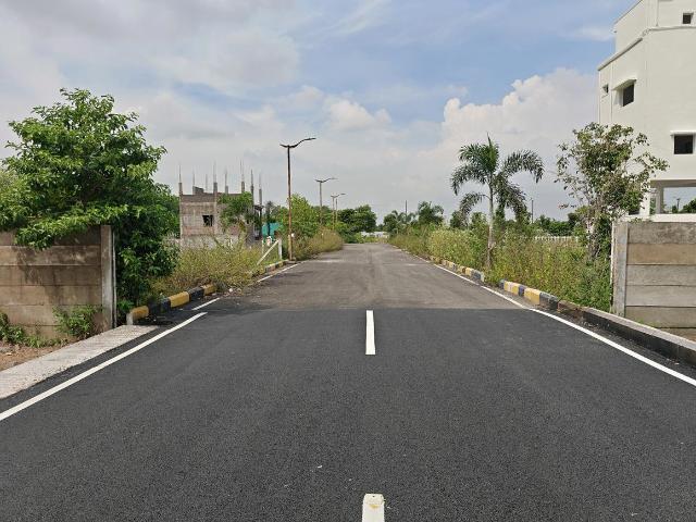 Residential Plot in Perungalathur for resale Chennai. The reference number is 21354181