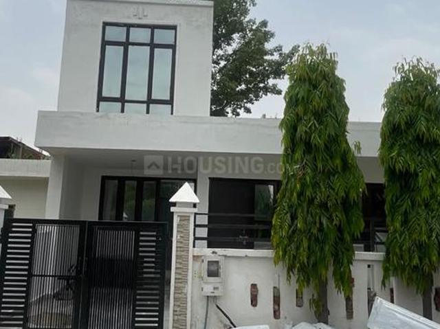 Residential Plot in Phi III for resale Greater Noida. The reference number is 20674952