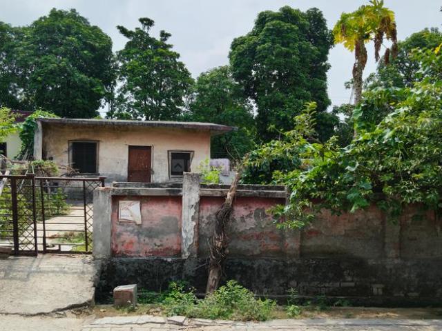 Residential Plot in Phi III for resale Greater Noida. The reference number is 20748029