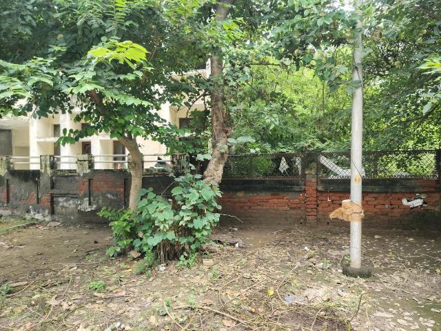 Residential Plot in Phi III for resale Greater Noida. The reference number is 20795775