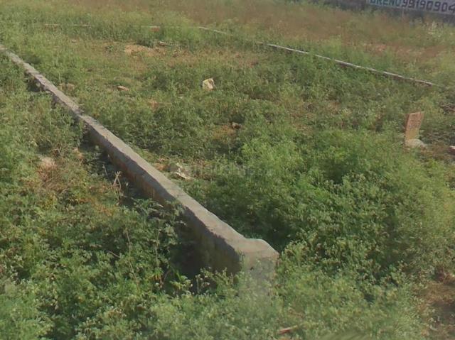 Residential Plot in Phi III for resale Greater Noida. The reference number is 20976147