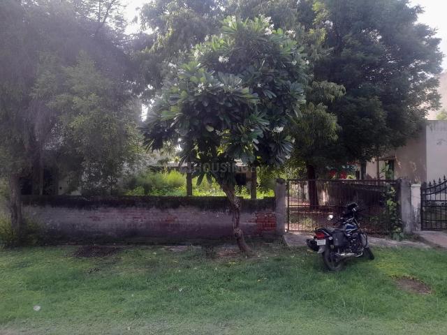 Residential Plot in Phi III for resale Greater Noida. The reference number is 21226663