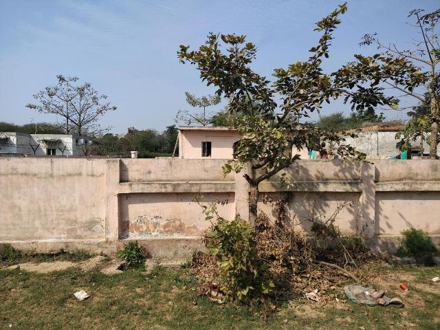 Residential Plot in Phi IV for resale Greater Noida. The reference number is 19429328