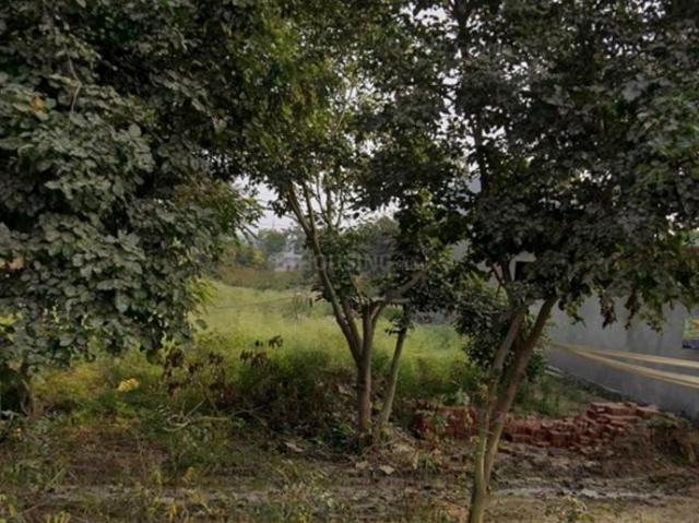 Residential Plot in Phi IV for resale Greater Noida. The reference number is 20976533