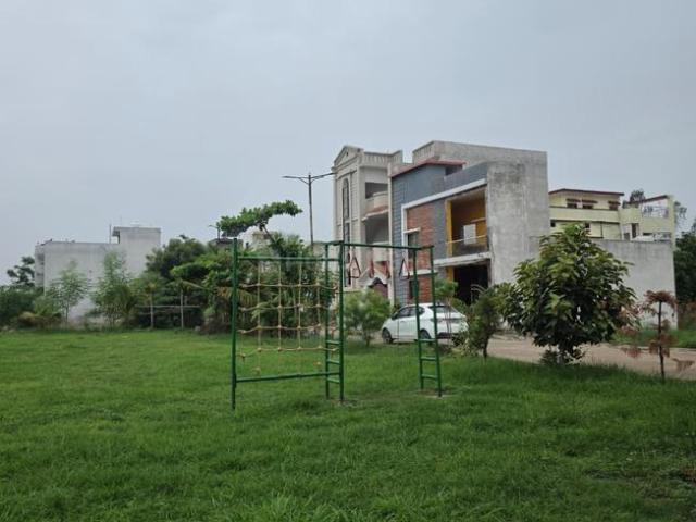 Residential Plot in Pirda 2 for resale Raipur. The reference number is 21089815